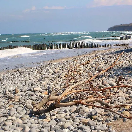 Am Ostseestrand *